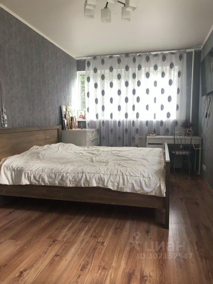 Продажа 3-комн квартиры на вторичном рынке улица Ивана Фомина, 5К1