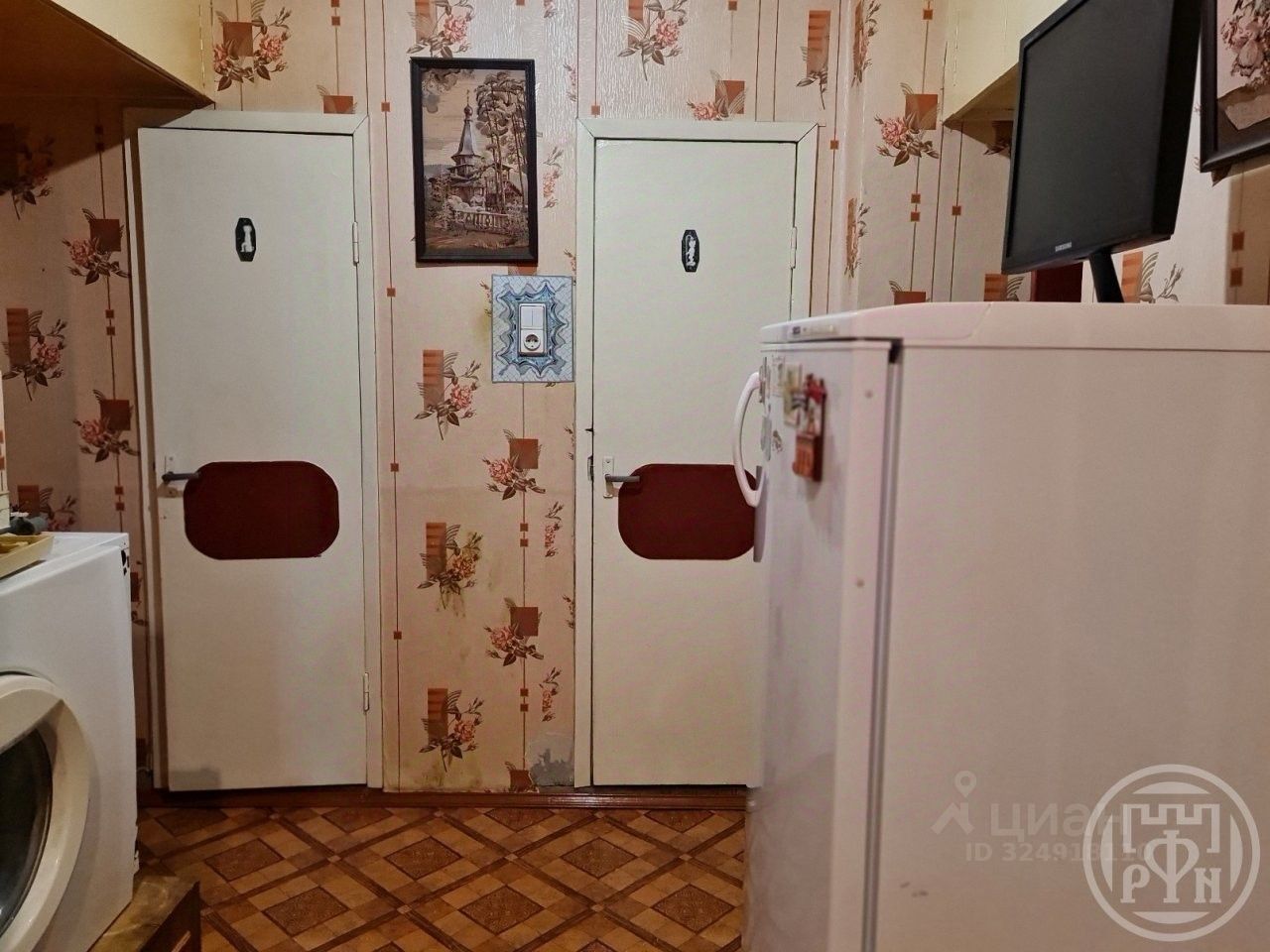 Продажа 4-комн квартиры на вторичном рынке Вырица городской поселок, улица Введенская, 19