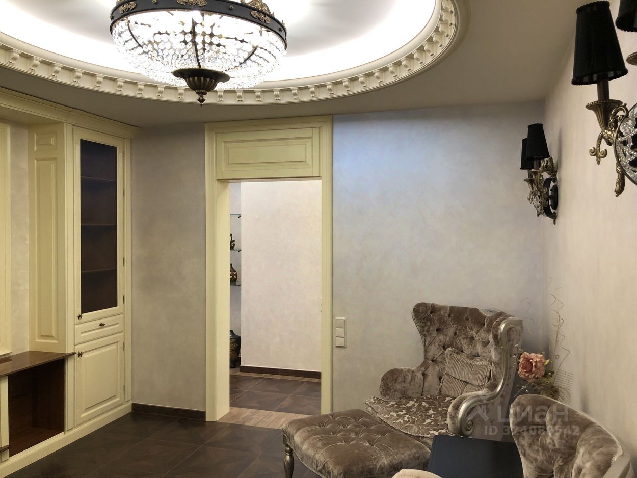 Продажа 4-комн квартиры на вторичном рынке улица Трофимова, 10