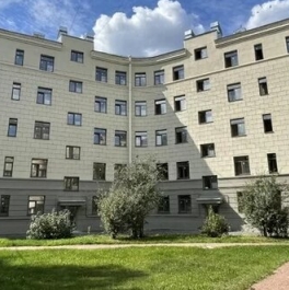 Продажа 1-комн квартиры на вторичном рынке ул Швецова,  д. 4