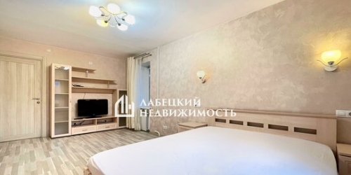 2-комн квартира Просвещения пр-кт,  д. 75