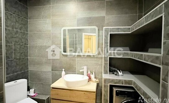 Продажа 1-комн квартиры на вторичном рынке Ольгино, Главная улица,  д. 3