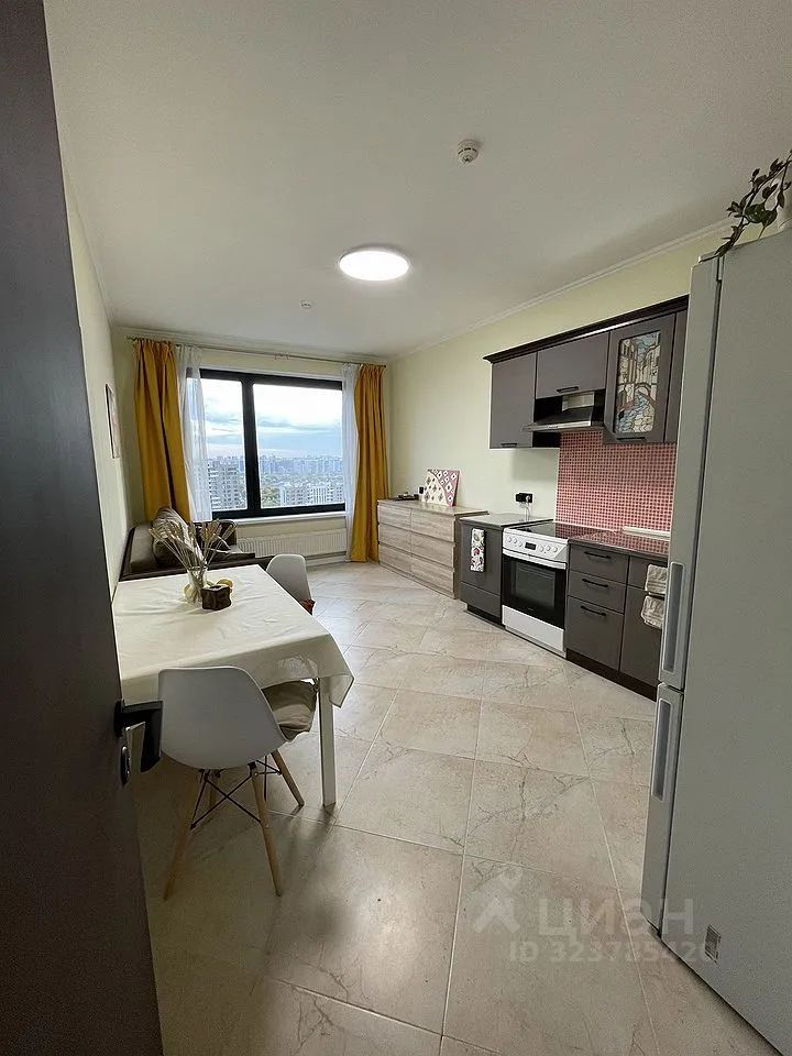 Аренда 3-комн квартиры на вторичном рынке улица Народного Ополчения, 11