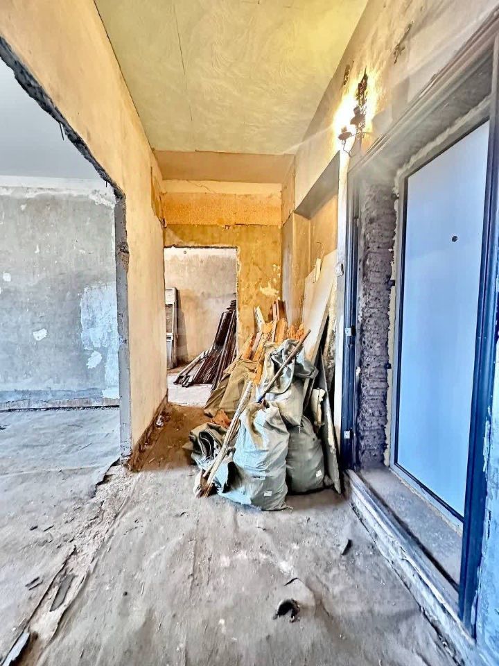 Продажа 2-комн квартиры на вторичном рынке улица Седова, 63