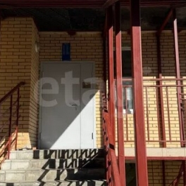 Продажа 2-комн квартиры на вторичном рынке Зеленогорская улица,  д. 7