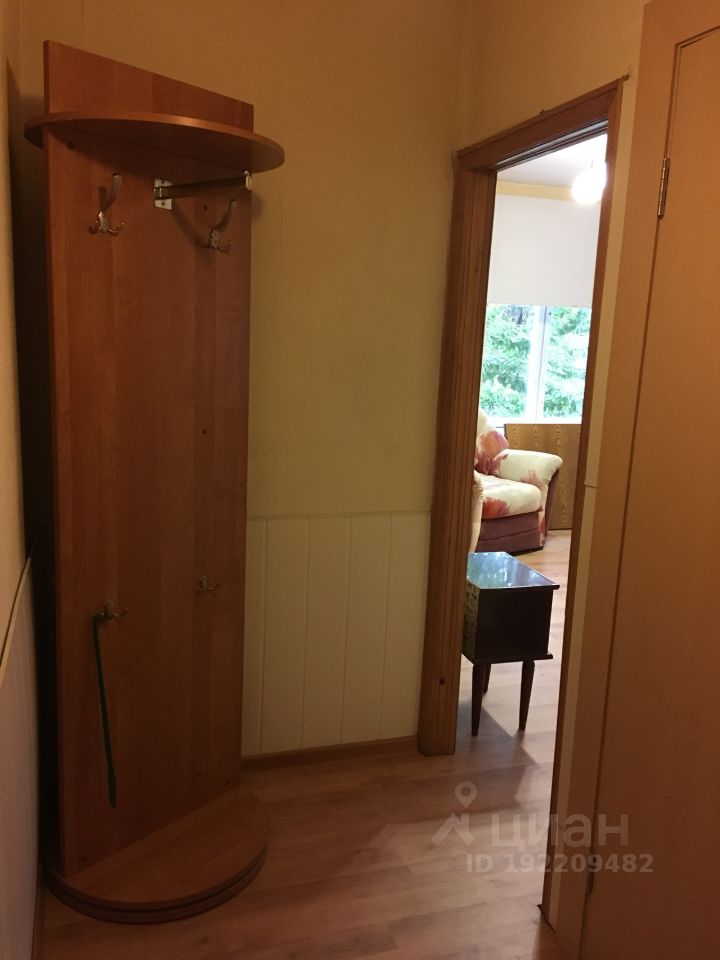 Аренда 1-комн квартиры на вторичном рынке улица Черняховского, 11К2