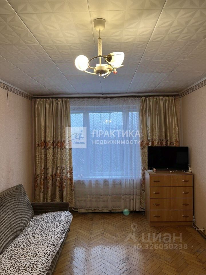 Продажа 1-комн квартиры на вторичном рынке Планерная улица, 12К6