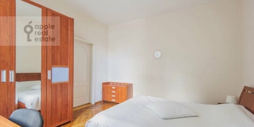 3-комн квартира Денежный переулок,  д. 8-10