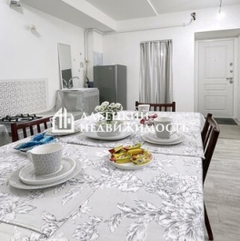 Продажа 2-комн квартиры на вторичном рынке Фурштатская ул,  д. 10