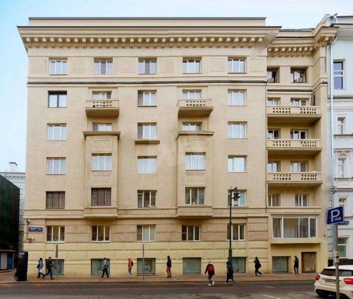 Продажа торгового помещения Большая Никитская ул