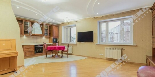 3-комн квартира Коломяжский пр-кт,  д. 26