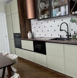 Продажа 3-комн квартиры на вторичном рынке ул Челюскина,  д. 8,  к. 1