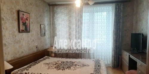 2-комн квартира улица Белы Куна,  д. 5