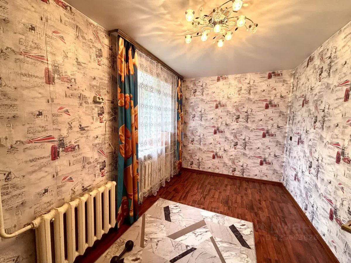 Продажа 2-комн квартиры на вторичном рынке Цемгигант мкр,  д. 40