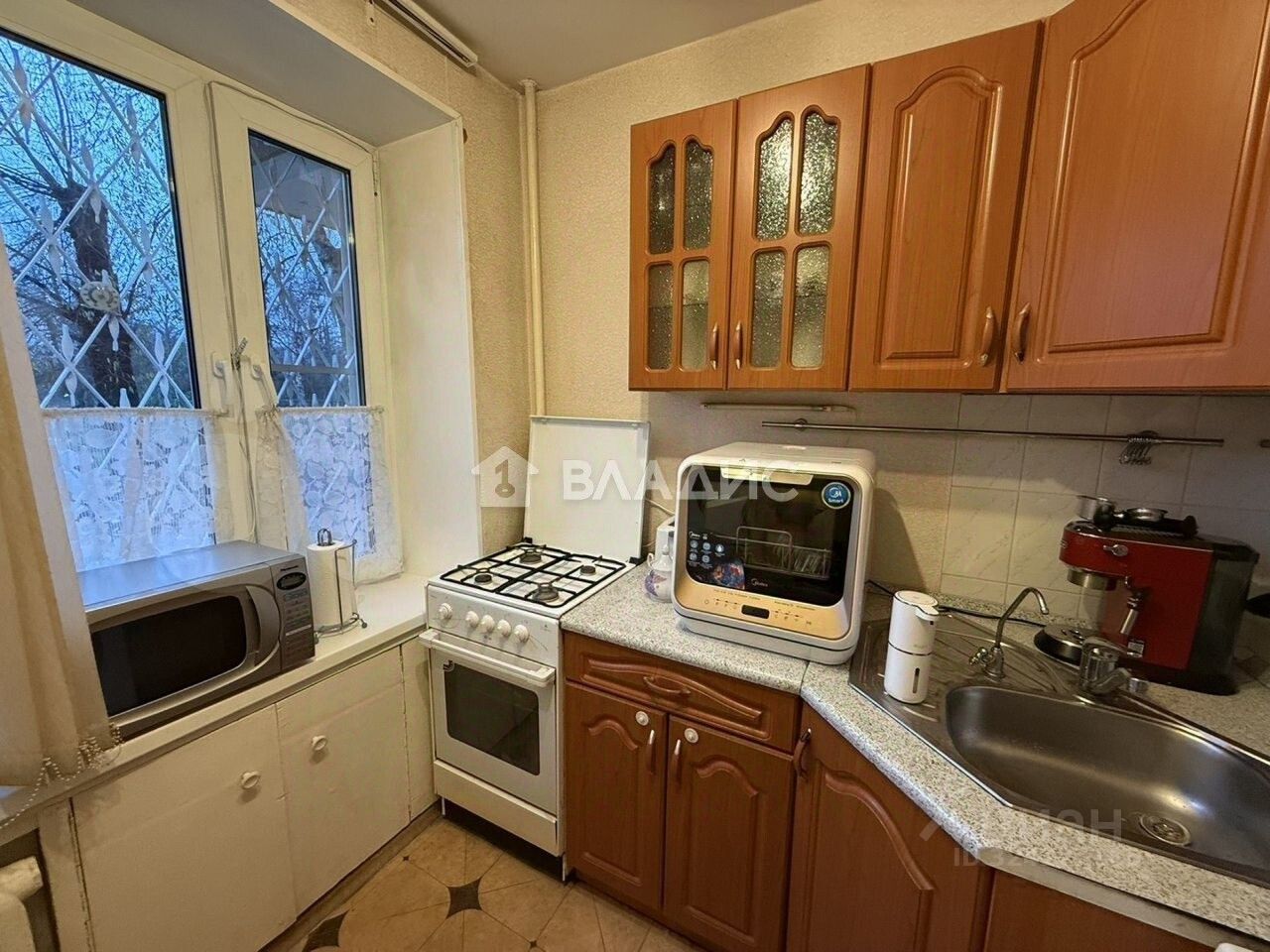 Продажа 3-комн квартиры на вторичном рынке Лобня, улица Ленина, 27к1