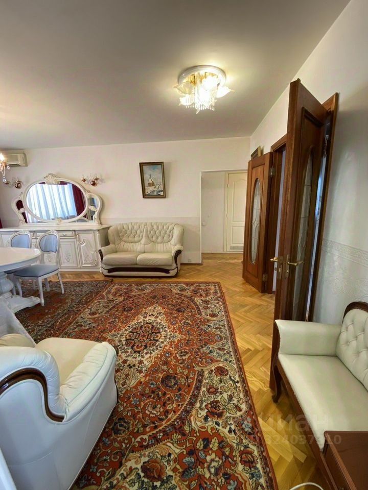 Продажа 3-комн квартиры на вторичном рынке Оршанская улица, 9