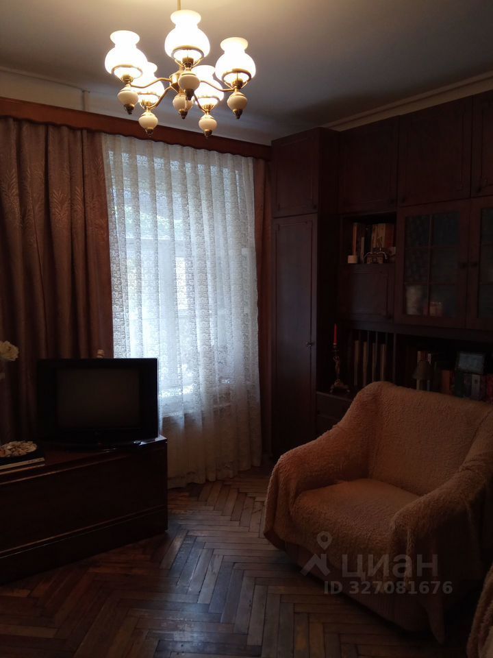 Продажа 2-комн квартиры на вторичном рынке Красноармейская 12-я ул,  д. 8