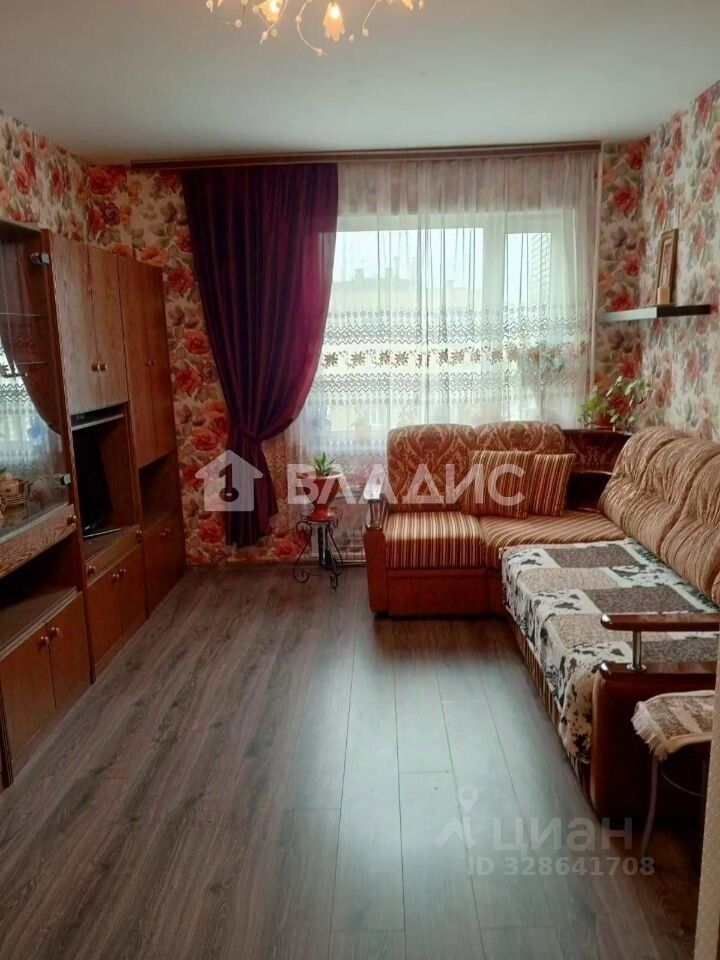 Продажа 2-комн квартиры на вторичном рынке проспект Наставников, 28К1