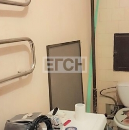 Продажа 1-комн квартиры на вторичном рынке Сапёрный проезд,  д. 10