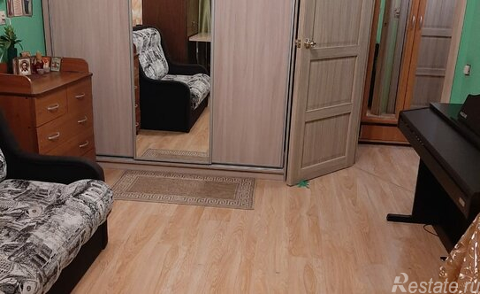 Продажа 2-комн квартиры на вторичном рынке ул Ленинградская,  д. 63