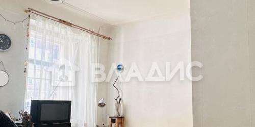 3-комн квартира ул Лахтинская,  д. 7