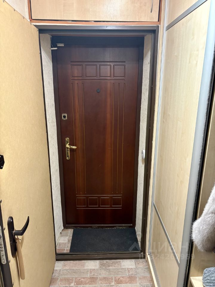 Продажа 2-комн квартиры на вторичном рынке улица Металлургов, 8/20