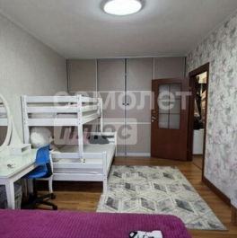 Продажа 1-комн квартиры на вторичном рынке Сходня, ул Ленинградская,  д. 1