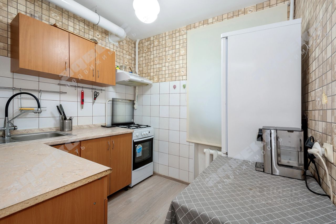 Продажа 2-комн квартиры на вторичном рынке Московский проспект, 86