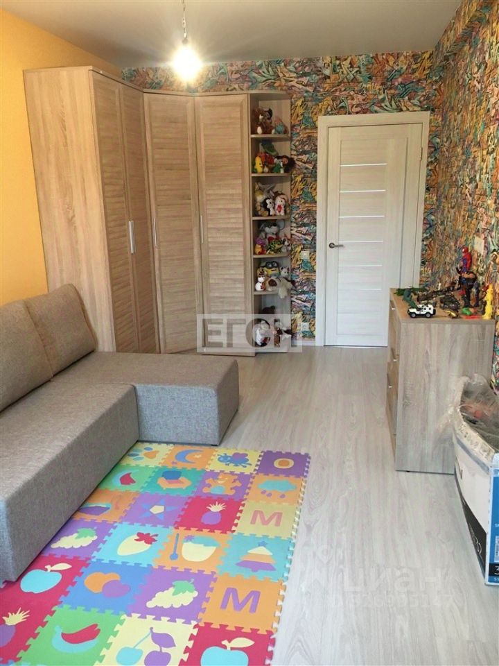 Продажа 3-комн квартиры на вторичном рынке д. Щемилово, улица Орлова, 26