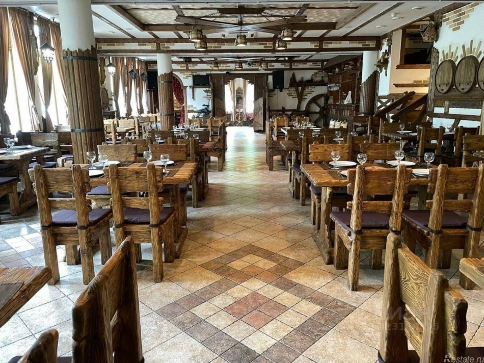 Аренда торгового помещения Уральская ул,  д. 17