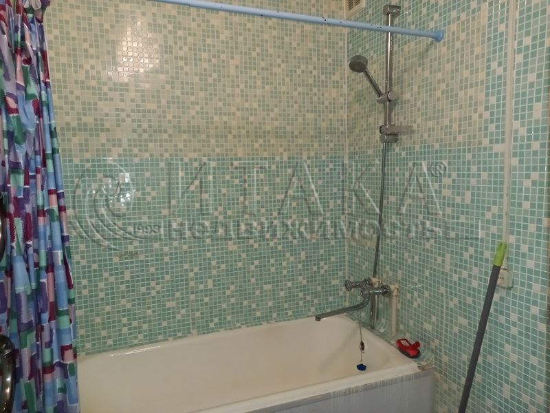 Продажа 1-комн квартиры на вторичном рынке Приозерск, Гагарина,  д. 6