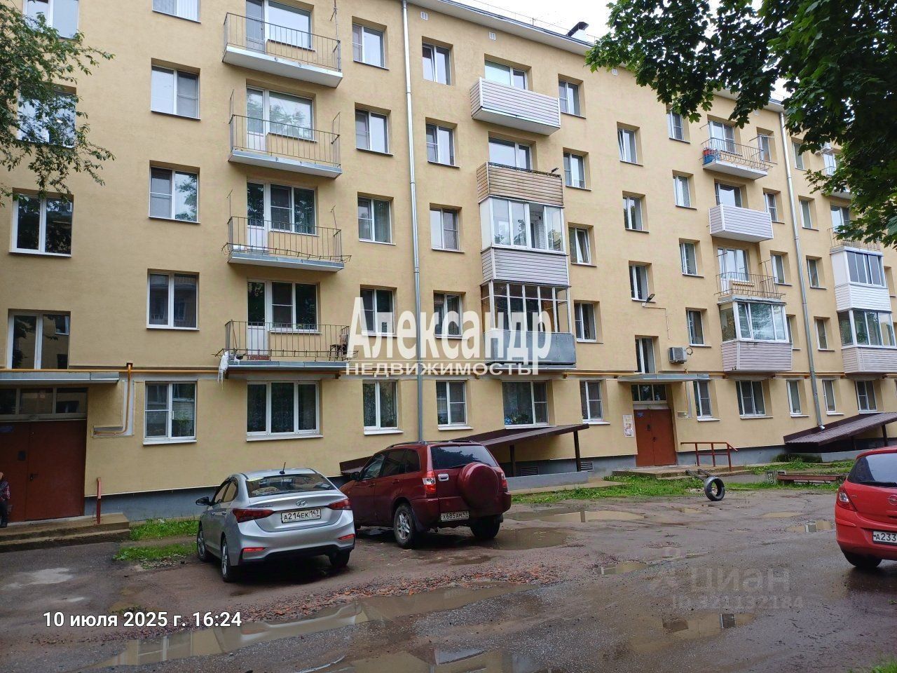Продажа 2-комн квартиры на вторичном рынке Шлиссельбург, 1 Мая улица, 16