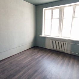 Продажа 3-комн квартиры на вторичном рынке улица Адмирала Макарова,  д. 13