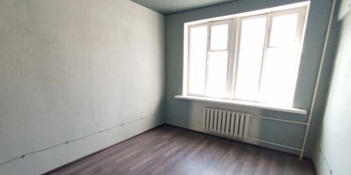 3-комн квартира улица Адмирала Макарова,  д. 13