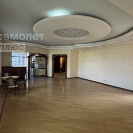 Продажа 5-комн квартиры на вторичном рынке Ломоносовский пр-кт,  д. 7,  к. 5