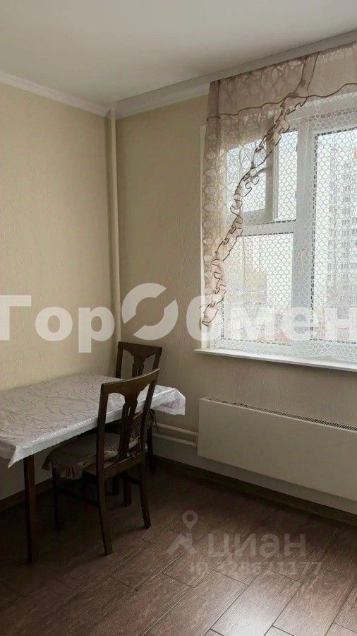Аренда 2-комн квартиры на вторичном рынке улица Верхние Поля, 36К2