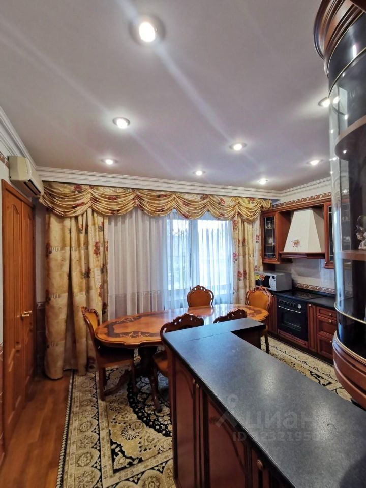 Продажа 3-комн квартиры на вторичном рынке улица Красная Пресня, 7