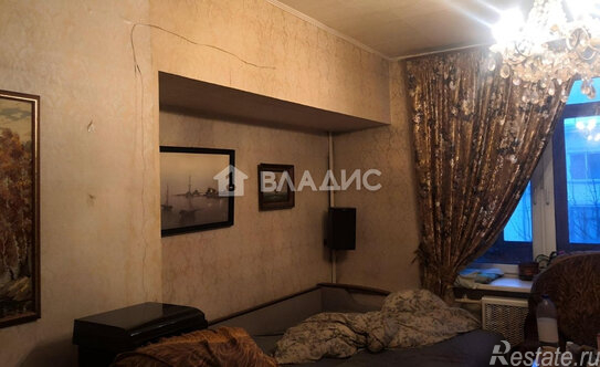 Продажа 2-комн квартиры на вторичном рынке улица Жебрунова,  д. 4