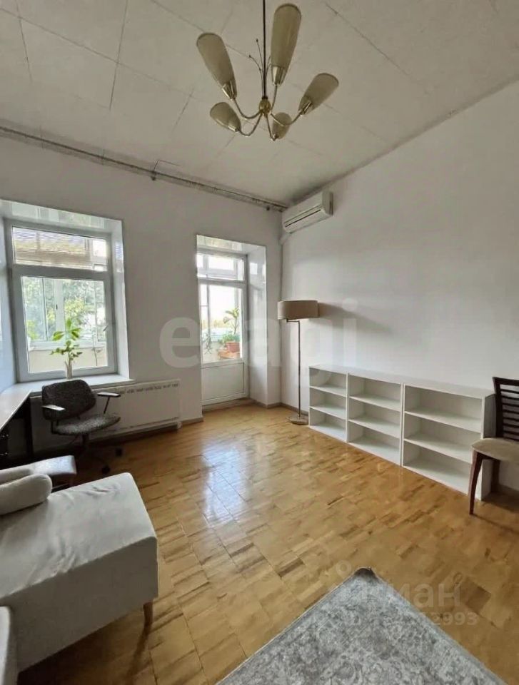 Продажа 2-комн квартиры на вторичном рынке Казарменный переулок, 8С3