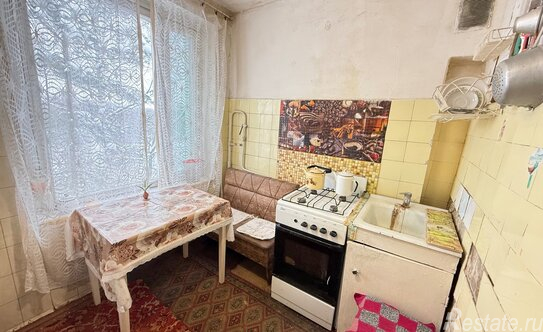 Продажа 2-комн квартиры на вторичном рынке Лобня г, Калинина ул,  д. 14