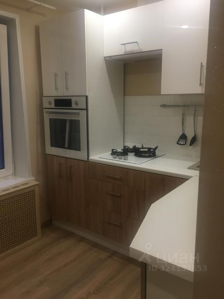 Продажа 2-комн квартиры на вторичном рынке улица Островитянова, 39