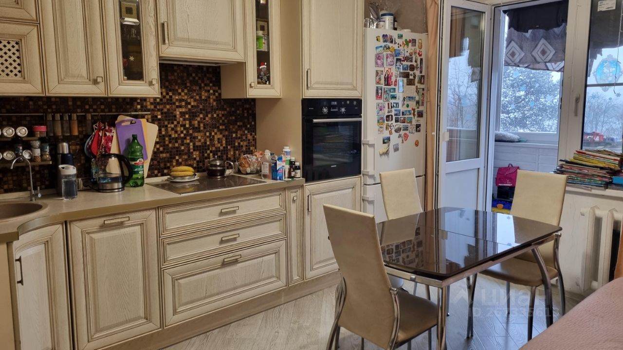 Продажа 1-комн квартиры на вторичном рынке пос. Челюскинский, улица Садовая,  д. 25А