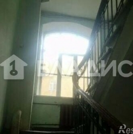 Продажа 3-комн квартиры на вторичном рынке Московский пр-кт,  д. 1/2