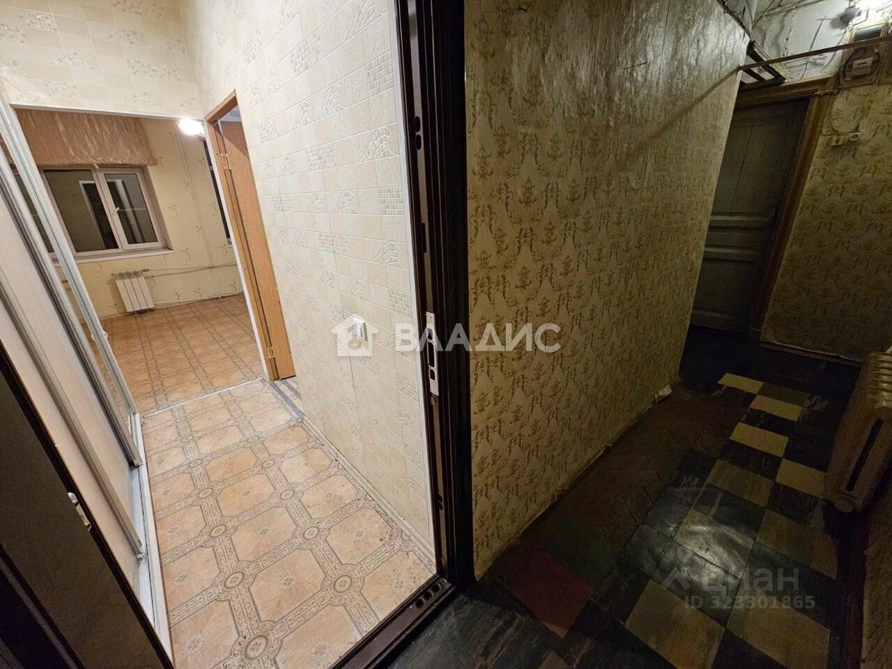 Продажа 4-комн квартиры на вторичном рынке Боровая улица, 3