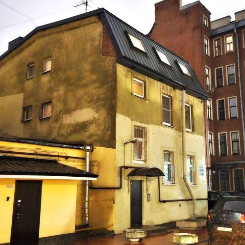 Отдельное здание Стрельнинская улица,  д. 3