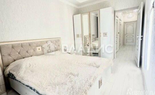 Продажа 3-комн квартиры на вторичном рынке Кудрово г, Европейский пр-кт,  д. 22