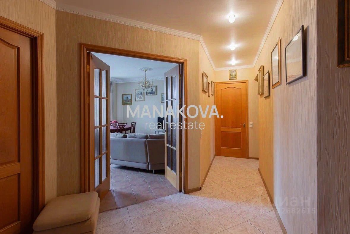 Продажа 3-комн квартиры на вторичном рынке Московский проспект, 167