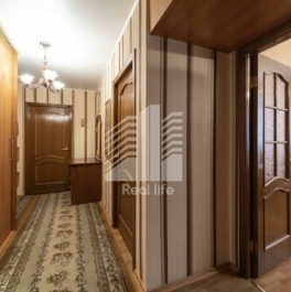 Продажа 2-комн квартиры на вторичном рынке Западный, ул Дружбы,  д. 7