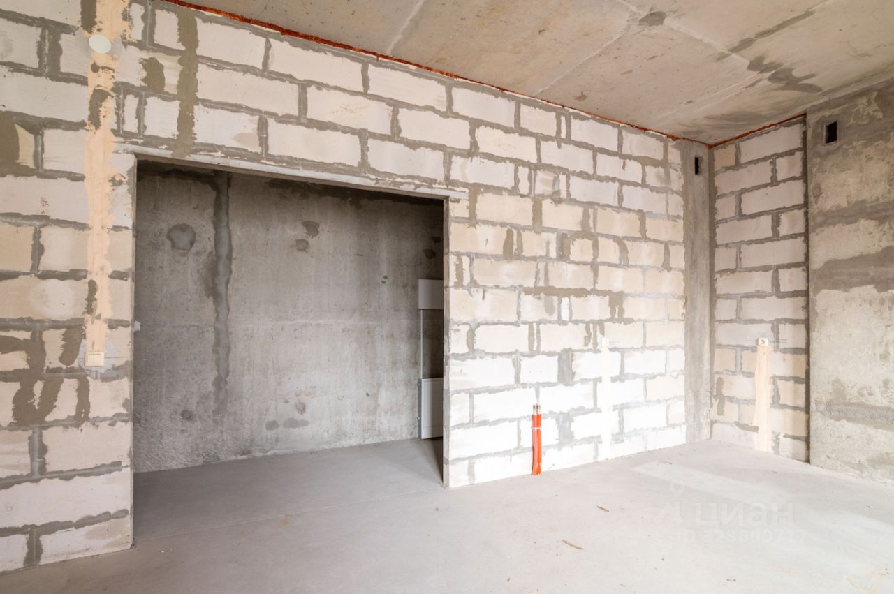 Продажа 2-комн квартиры на вторичном рынке Парадная улица, 3к2