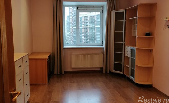 Продажа 3-комн квартиры на вторичном рынке Богатырский пр-кт